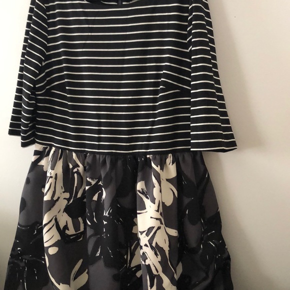 Black and white springy dress - Picture 4 of 4